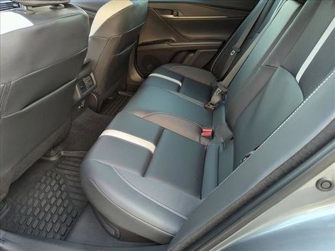 Used 2026 Toyota Camry SE w/ Multimedia Upgrade Package image 13