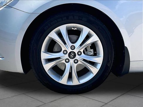 Used 2013 Hyundai Sonata Limited w/ Premium Pkg FWD image 11