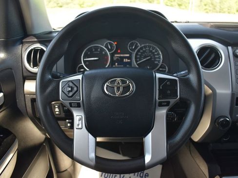 Used 2016 Toyota Tundra SR5 w/ SR5 Upgrade Package image 19