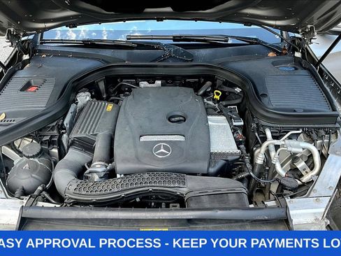 Used 2019 Mercedes-Benz GLC 300 4MATIC w/ Premium Package image 37