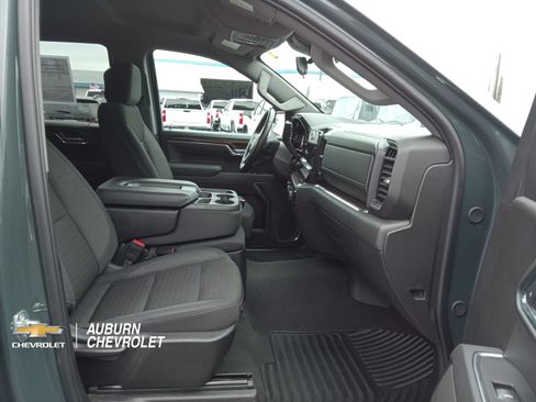 Certified 2025 Chevrolet Silverado 1500 LT AWD/4WD image 21