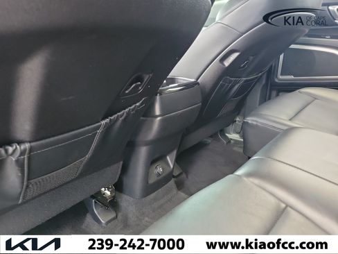 Certified 2024 Kia Telluride LX FWD image 12