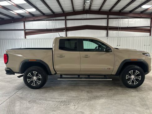 Used 2023 GMC Canyon AT4 w/ AT4 Premium Package image 6