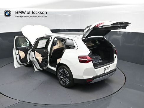 New 2026 BMW X3 xDrive30 w/ Convenience Package AWD/4WD image 2