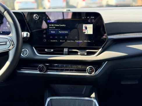 Certified 2025 Chevrolet Equinox LT w/ Safety and Technology Package image 21