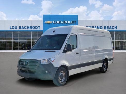 Used 2022 Mercedes-Benz Sprinter 2500 image 1