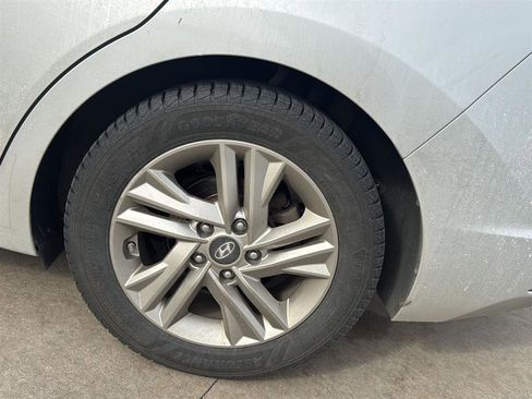 Used 2020 Hyundai Elantra SEL w/ Cargo Package (C1) image 12