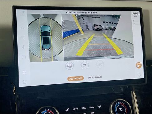 Used 2023 Land Rover Range Rover Sport SE image 14