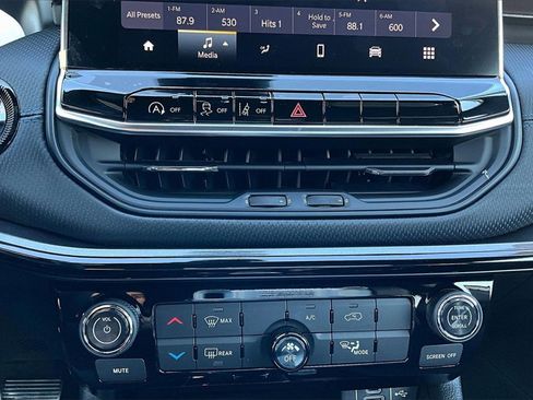 New 2026 Jeep Compass Latitude image 26