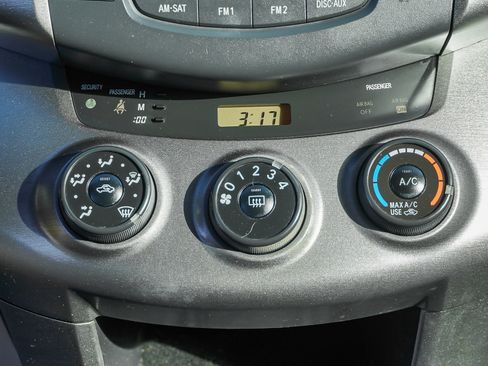 Used 2009 Toyota RAV4 4WD image 33