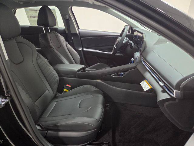 New 2026 Hyundai Elantra Limited FWD image 15