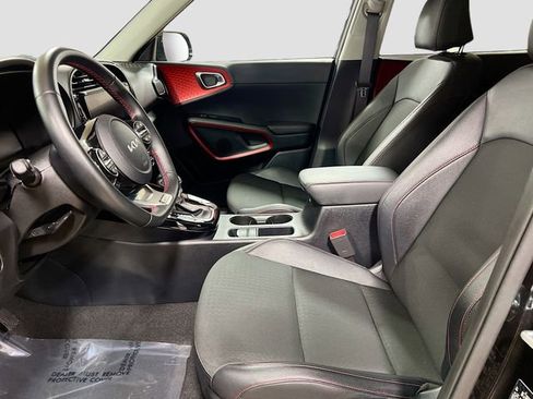 Used 2023 Kia Soul GT-Line w/ GT-Line Technology Package image 22