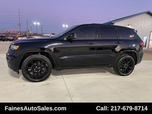 Used 2019 Jeep Grand Cherokee Altitude image 6