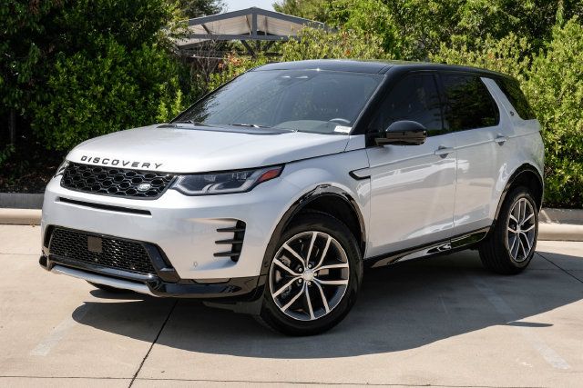 Used 2026 Land Rover Discovery Sport Landmark AWD/4WD image 2