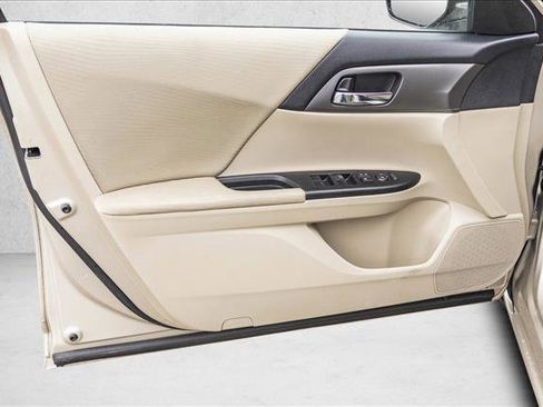Used 2014 Honda Accord LX image 12