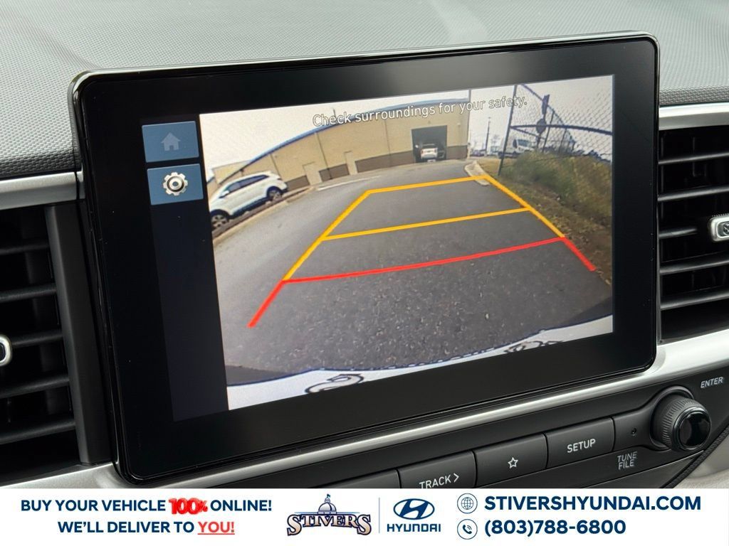 Certified 2026 Hyundai Venue SEL FWD image 4
