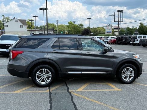 Used 2020 Ford Explorer XLT w/ Equipment Group 202A AWD/4WD image 7