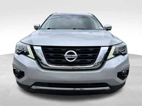 Used 2019 Nissan Pathfinder SL AWD/4WD image 6