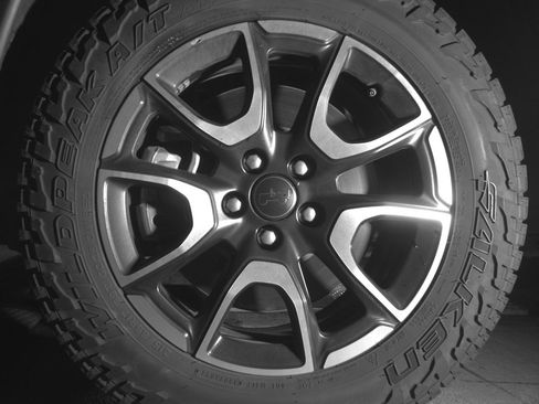 Used 2025 Jeep Compass Trailhawk w/ Trailer Tow Group AWD/4WD image 12