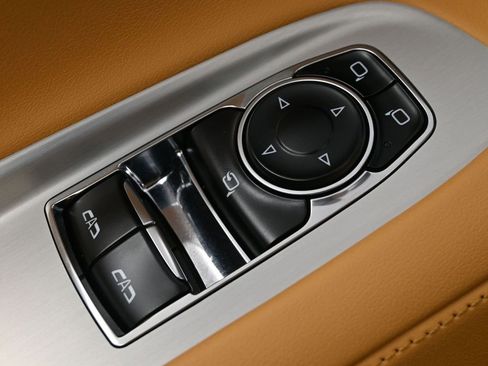 Used 2025 Chevrolet Corvette Z06 image 15