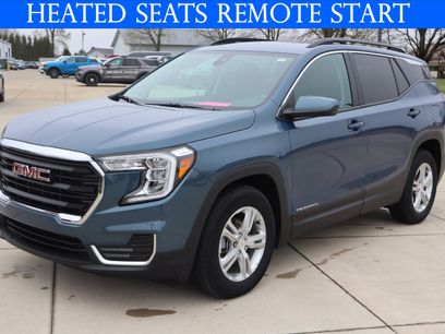Used 2024 GMC Terrain SLE w/ Driver Convenience Package