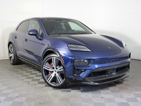 Used 2025 Porsche Macan Turbo Electric image 9