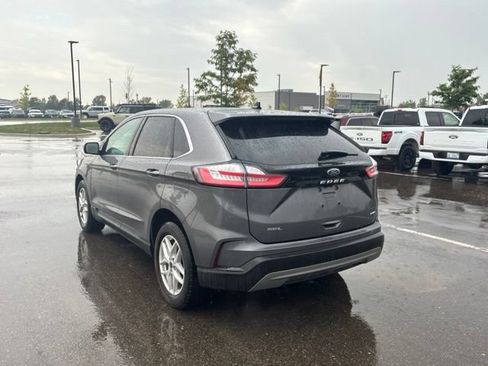 Used 2022 Ford Edge SEL w/ Convenience Package AWD/4WD image 4