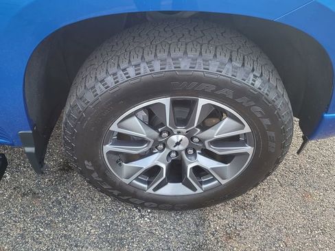 Used 2023 Chevrolet Silverado 1500 RST w/ Convenience Package II image 15