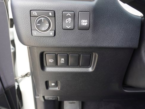 Used 2017 Lexus GX 460 Premium image 20