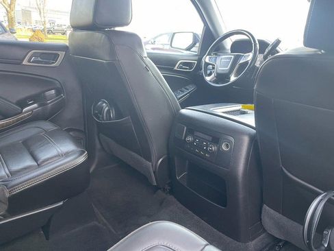 Used 2018 GMC Yukon Denali w/ Denali Ultimate Package image 12