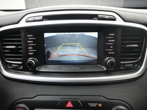 Used 2019 Kia Sorento FWD w/ LX Convenience Package image 12