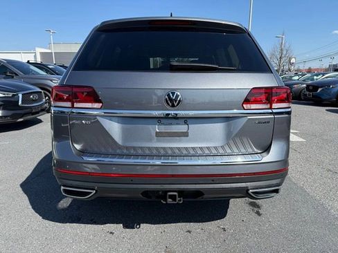 Used 2023 Volkswagen Atlas SE w/ Panoramic Sunroof Package image 11