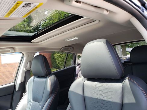 Used 2019 Subaru Crosstrek 2.0i Limited w/ Moonroof Package w/Navigation AWD/4WD image 11