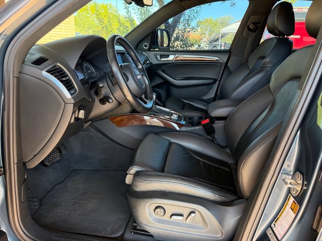 Used 2015 Audi Q5 2.0T Premium Plus w/ Technology Package AWD/4WD image 18