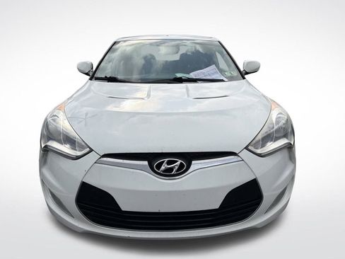 Used 2013 Hyundai Veloster w/ Style Pkg image 16