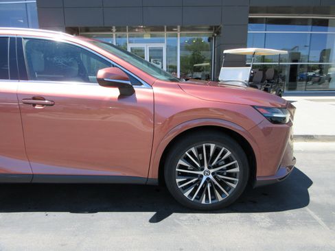 Used 2023 Lexus RX 350 Premium Plus w/ Accessory Package (Z1) AWD/4WD image 12