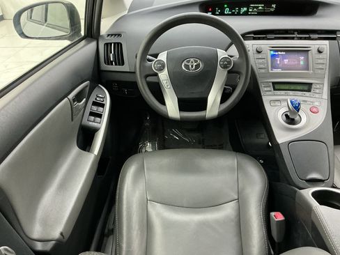 Used 2015 Toyota Prius Two FWD image 30