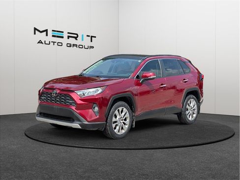 Used 2020 Toyota RAV4 Limited FWD image 4