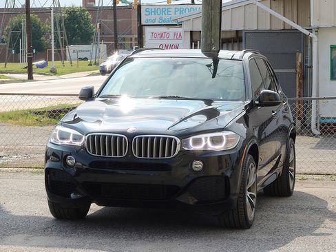 Used 2016 BMW X5 xDrive50i AWD/4WD image 3