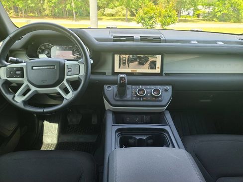 Used 2020 Land Rover Defender 110 image 15