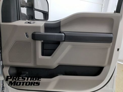 Used 2019 Ford F250 XL w/ Power Equipment Group AWD/4WD image 25