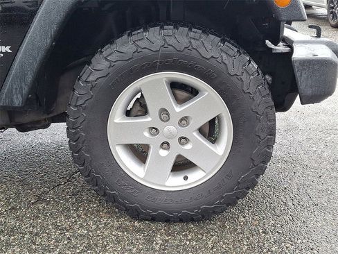 Certified 2018 Jeep Wrangler Unlimited Sport S image 26