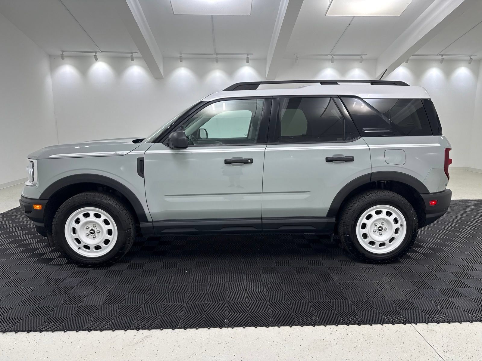 Used 2024 Ford Bronco Sport Heritage w/ Heritage Convenience Package AWD/4WD image 4