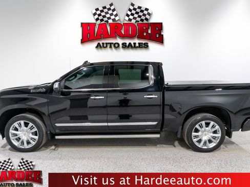 Used 2024 Chevrolet Silverado 1500 High Country w/ High Country Premium Package image 1