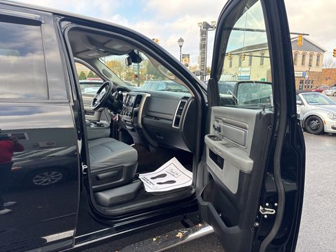Used 2014 RAM 2500 SLT image 18