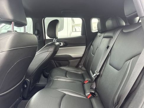 Used 2025 Jeep Compass Limited AWD/4WD image 11