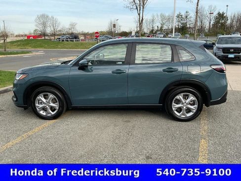 Used 2023 Honda HR-V LX image 3