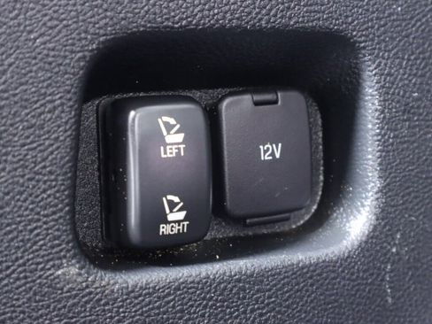 Used 2022 Ford Edge Titanium image 34