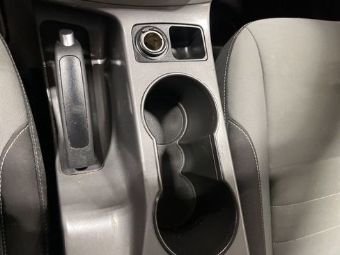 Used 2016 Ford Escape SE image 18