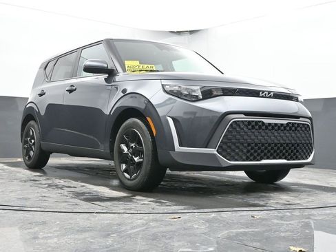 Used 2025 Kia Soul LX w/ LX Technology Package image 62